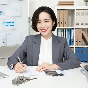 小王 – 職位：財(cái)務(wù)經(jīng)理